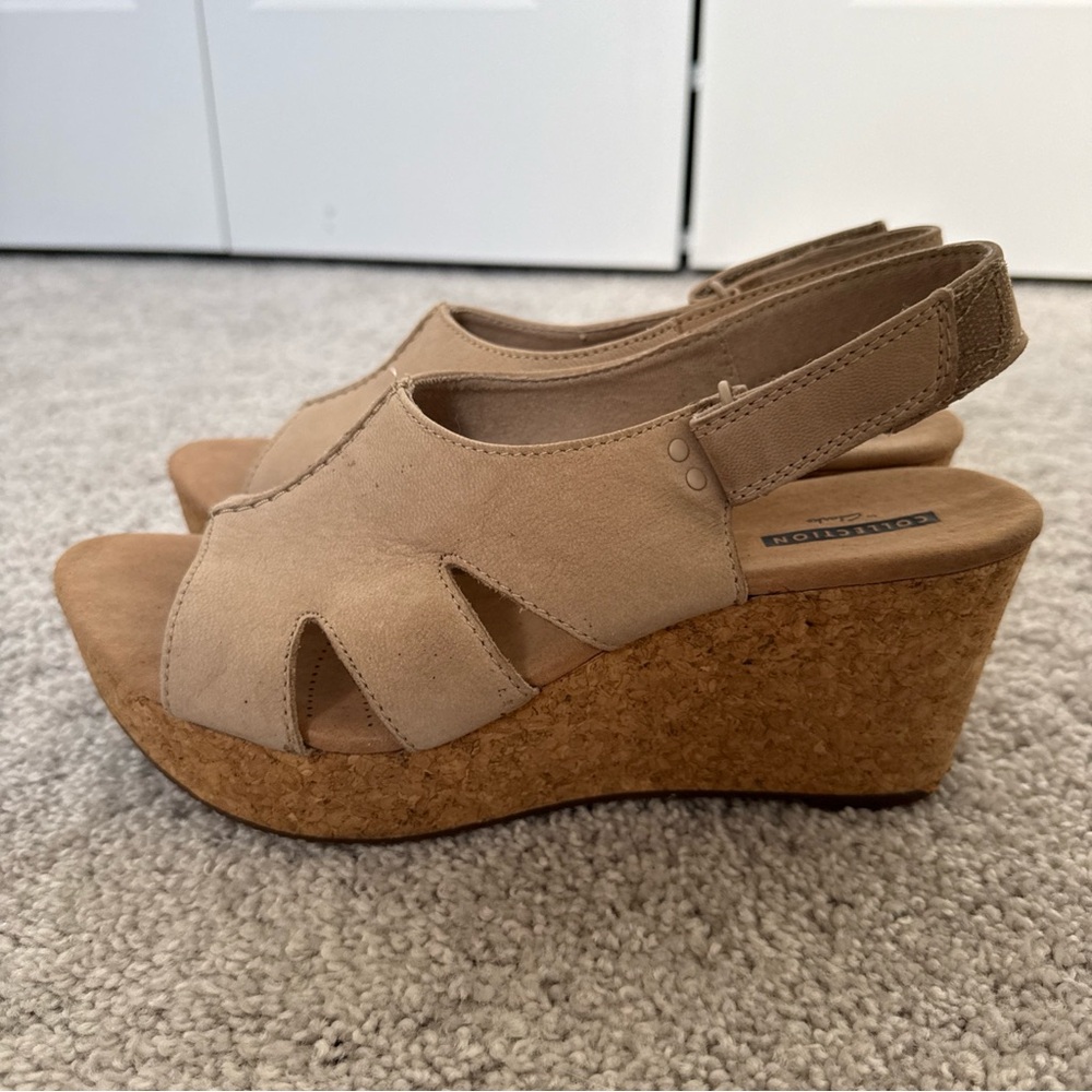 Clarks Beige Slingback‎ Sandals - Picture 4 of 7